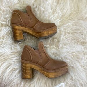 Matisse Tan Suede Platform Clog Heels
